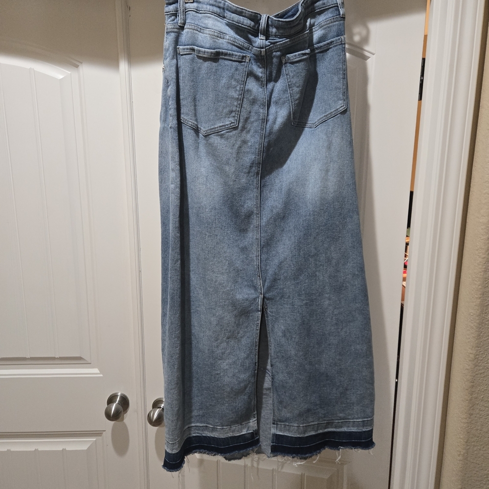Fashion Nova Blue Maxi Denim Skirt Size XL EUC - Picture 9 of 13